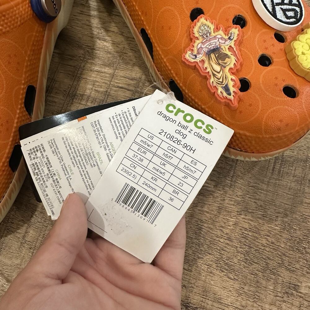 Dragon Ball Z x Crocs GOKU Classic Clogs Mens 5 Womens 7 Orange And Blue NEW - Picture 8 of 8